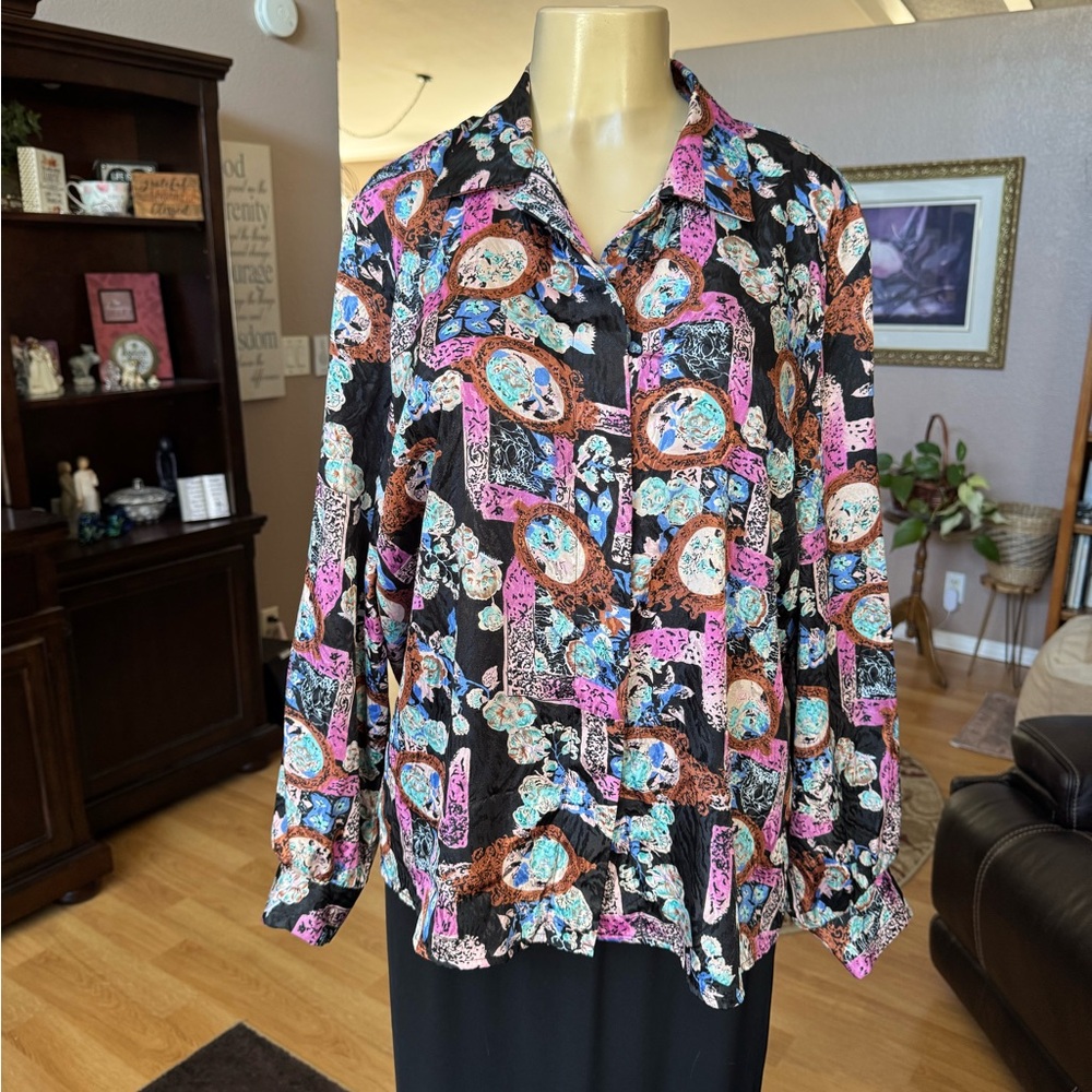 Lori of California colorful patterned long sleeve silky blouse-size 16
